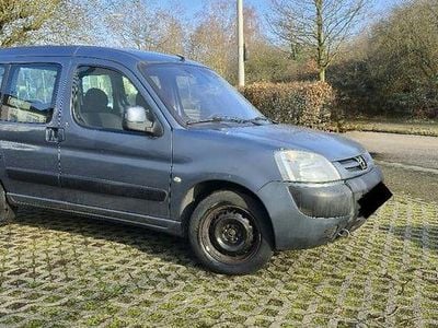 Grau Gebraucht 2008 Peugeot Partner Van / Kleinbus | 1.999 € (Superpreis)
