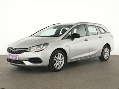 Usado Opel Astra 122 HP (89 kW) 2022 Prateado Sedan