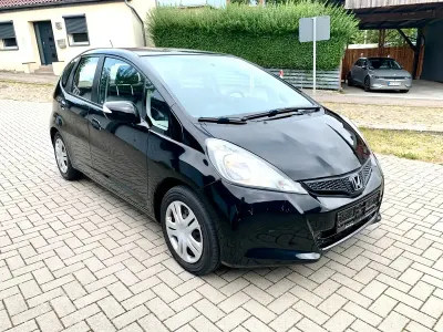 Gebraucht Honda Jazz Trend 99 PS (72 kW) 2013 Schwarz Kleinwagen