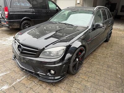 Schwarz Gebraucht 2011 Mercedes C63 AMG AMG Limousine | 27.900 € (Superpreis)