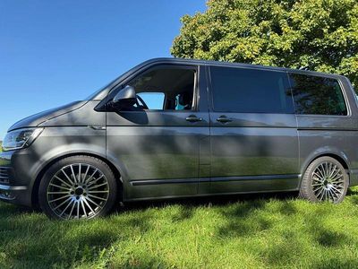 Usata VW T6 Highline 204 CV (150 kW) 2016 Grigio Furgone