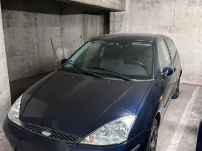 Używany Ford Focus 74 KM (54 kW) 2002 Niebieski Hatchback