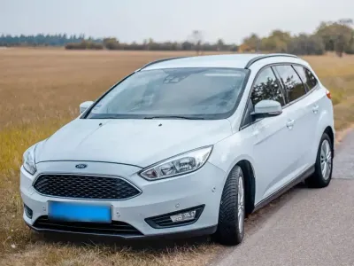 Gebraucht Ford Focus Business Edition 125 PS (91 kW) 2018 Weiß Limousine