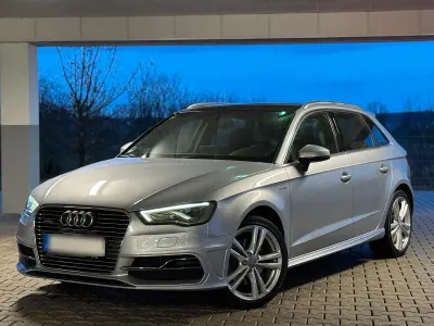 Gebraucht Audi A3 e-tron Comfort 204 PS (150 kW) 2015 Silber Kleinwagen