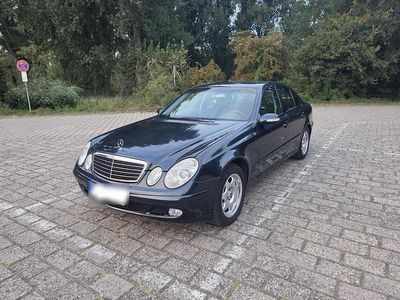 Second-hand Mercedes E240 177 CP (130 kW) 2002 Andere farben Berlinǎ