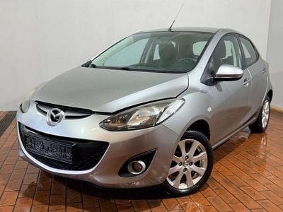 Silber Gebraucht 2011 Mazda 2 Active Limousine | 2.790 € (Guter Preis)
