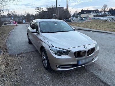 Gebraucht BMW 530 245 PS (180 kW) 2010 Gold Limousine