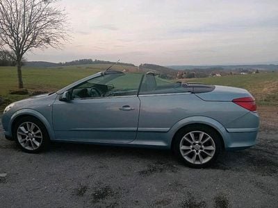 Usata Opel Astra Cabriolet 140 CV (102 kW) 2007 Blu Cabrio