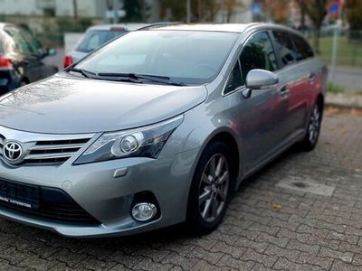 gebraucht Toyota Avensis Combi 2.0 D-4D Vollausstattung