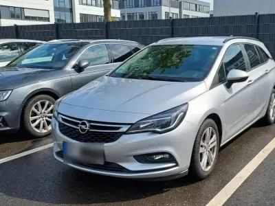 Gebraucht Opel Astra 136 PS (100 kW) 2017 Silber Kombi
