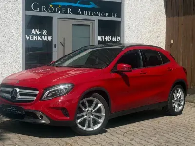 Gebraucht Mercedes GLA250 211 PS (155 kW) 2014 Rot SUV