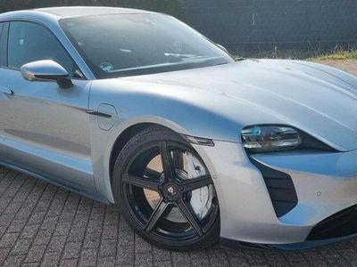 Porsche Taycan Turbo