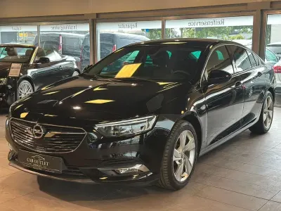 Gebraucht Opel Insignia Dynamic 136 PS (100 kW) 2020 Schwarz Limousine