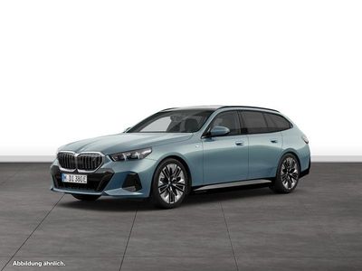 Gebraucht BMW i5 M Sport 250 kW (340 PS) 2025 Grün Kombi