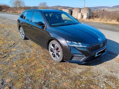 Second-hand Skoda Octavia RS 200 CP (147 kW) 2021 Negru Break