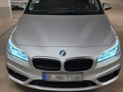 Używany BMW 218 Active Tourer Advantage 136 KM (100 kW) 2017 Srebrny Minivan