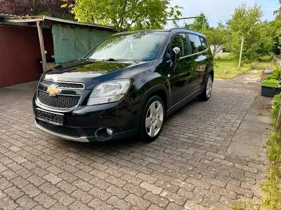 Używany Chevrolet Orlando LTZ 140 KM (102 kW) 2013 Czarny Minivan