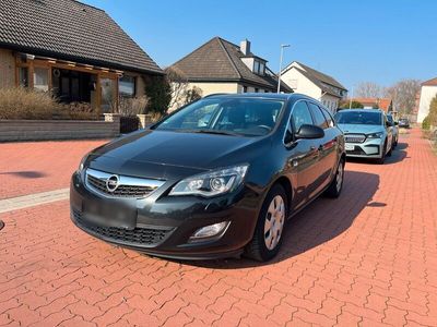 gebraucht Opel Astra Sports Tourer Innovation 1.4 Turbo Benzin