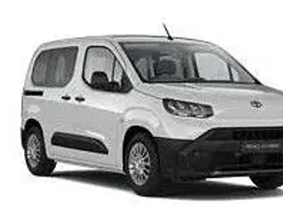Gebraucht Toyota Proace City Active 102 PS (75 kW) 2025 Weiß Van / Kleinbus