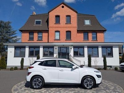 Gebraucht Hyundai Kona Edition 30+ 100 kW (136 PS) 2022 Weiß SUV