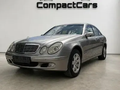 Brugt Mercedes E220 150 HK (110 kW) 2004 Sølv Sedan