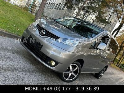 Grau Gebraucht 2018 Nissan Evalia Tekna Van / Kleinbus | 14.900 € (Teuer)
