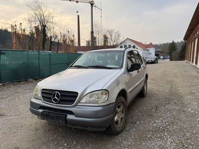 Mercedes ML320