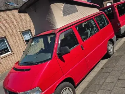 Gebraucht VW Multivan 102 PS (75 kW) 2001 Rot Van / Kleinbus