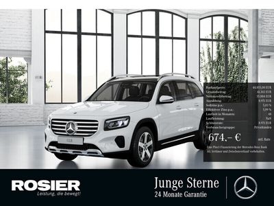 Mercedes GLB220