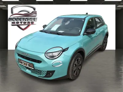Usata Fiat 600 Pop 145 CV (106 kW) 2025 Blu SUV