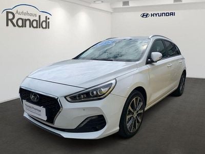 Gebraucht Hyundai i30 Premium 136 PS (100 kW) 2020 Sol (weiss Kombi