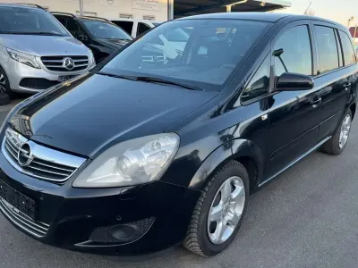 Gebraucht Opel Zafira Innovation 116 PS (85 kW) 2008 Saphirschwarz mi2 Van / Kleinbus