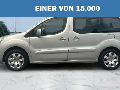 Gebraucht Peugeot Partner Tepee Allure 120 PS (88 kW) 2016 Grau metallic Van / Kleinbus