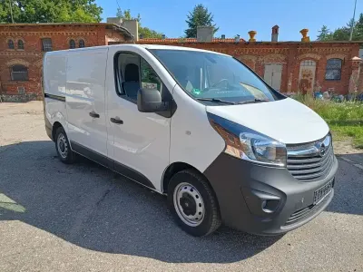 Gebraucht Renault Trafic 120 PS (88 kW) 2017 Weiß Van / Kleinbus
