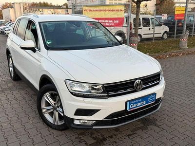 Weiß Gebraucht 2016 VW Tiguan Highline SUV | 17.250 € (Etwas zu teuer)