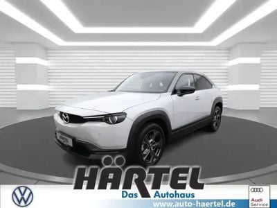 Gebraucht Mazda MX30 106 kW (145 PS) 2021 Mondsteinweiss (white), metallic SUV