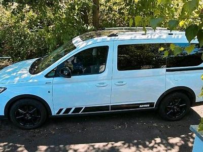 Usata Ford Tourneo Connect 122 CV (89 kW) 2022 Bianco Monovolume