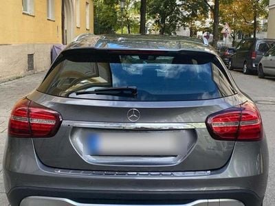 Mercedes GLA200
