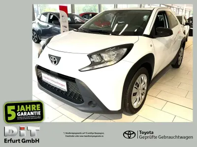 Gebraucht Toyota Aygo X Play 72 PS (52 kW) 2023 Weiß SUV