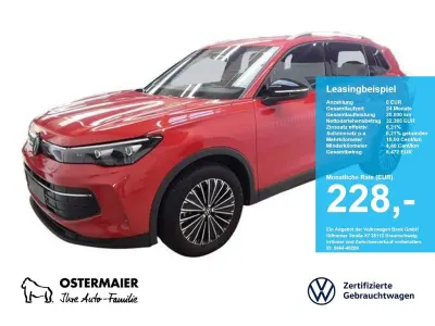 Gebraucht VW Tiguan Goal 150 PS (110 kW) 2025 Rot SUV