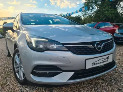 Gebraucht Opel Astra Business 122 PS (89 kW) 2020 Argon silber/ice silver (m2) Kombi