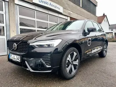 Gebraucht Volvo XC60 Plus 349 PS (256 kW) 2023 Onyx black (metallic) SUV