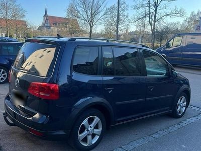 Usata VW Touran Cross 140 CV (102 kW) 2011 Blu Monovolume