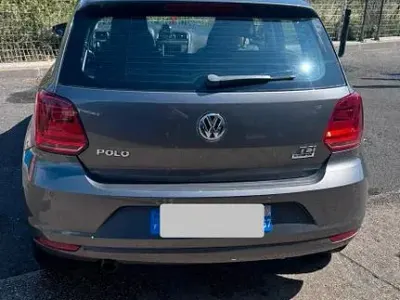 Używany VW Polo Match 90 KM (66 kW) 2017 Szary Sedan/Limuzyna