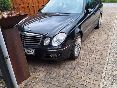 Mercedes E320