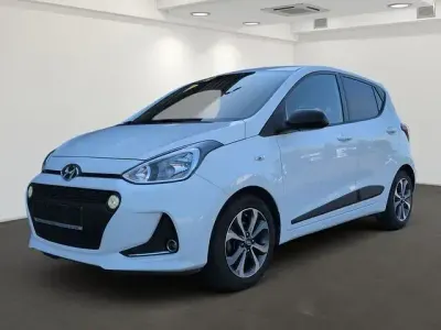Gebraucht Hyundai i10 Passion Plus 87 PS (63 kW) 2018 Weiß Kleinwagen