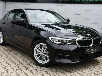 Używany BMW 330e Advantage 252 KM (185 kW) 2021 Czarny Sedan/Limuzyna
