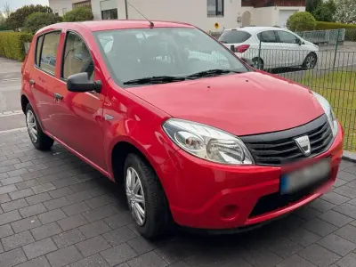 Brugt Dacia Sandero 75 HK (55 kW) 2009 Rød Hatchback