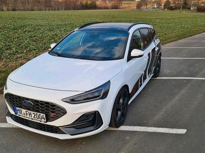 Gebraucht Ford Focus ST 280 PS (205 kW) 2023 Weiß Kombi
