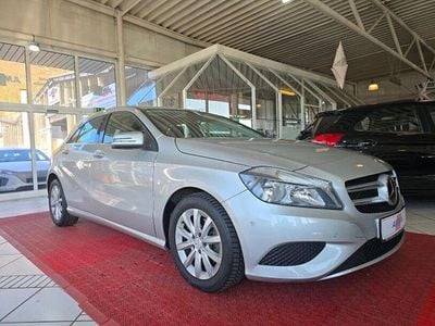 Gebraucht Mercedes A200 Style 156 PS (114 kW) 2012 Silber Limousine
